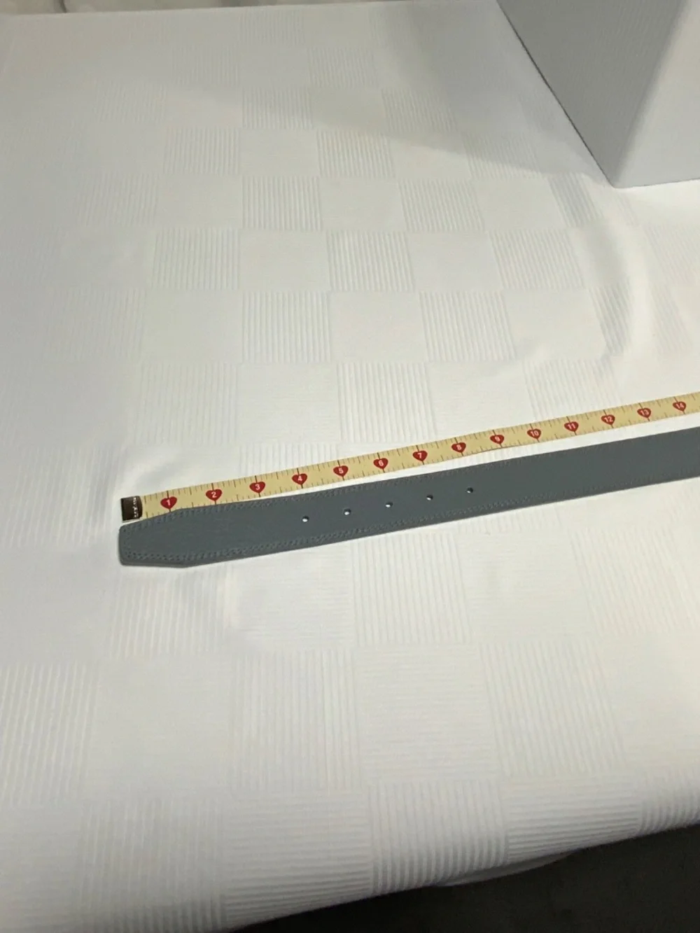 Nike Reversible White and Gray Belt - Size 34